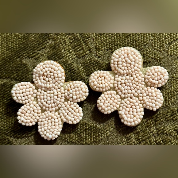 Jewelry - Pink Beaded Earrings
